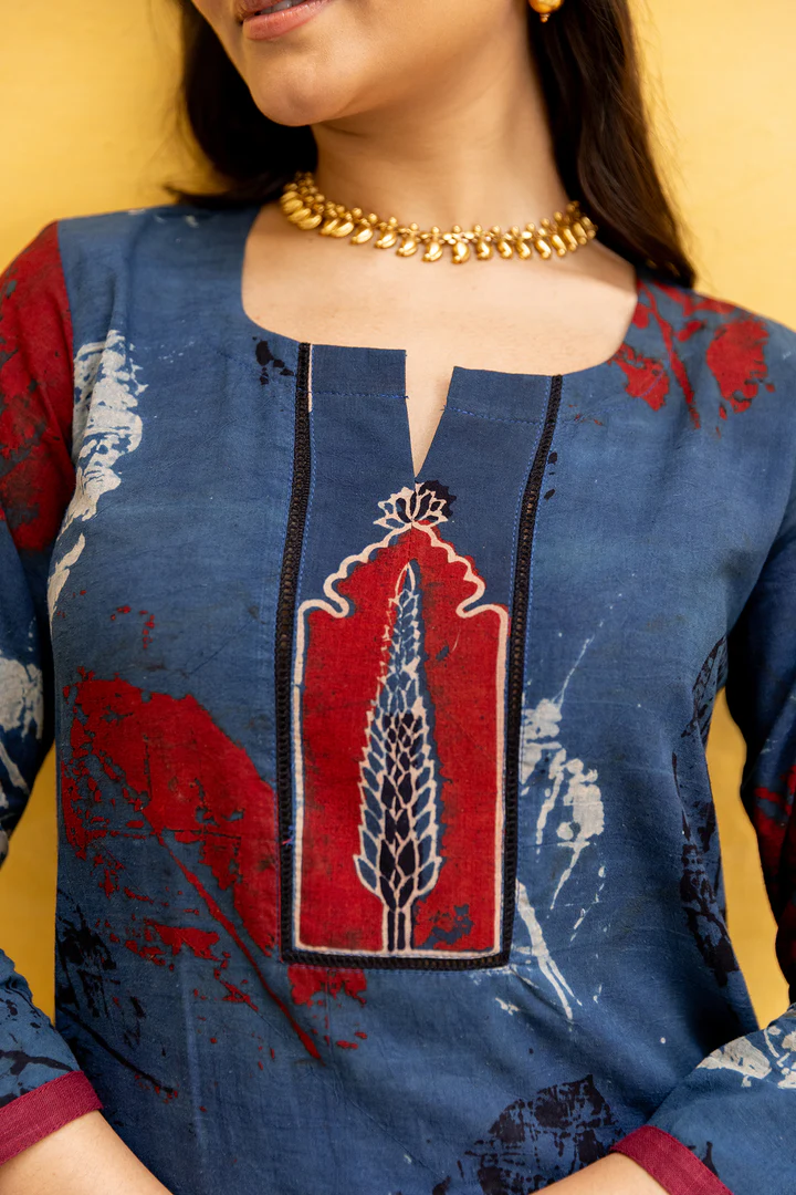 Ajrakh Blue Abstract leaf Print Kurta with Patchwork - Image 4