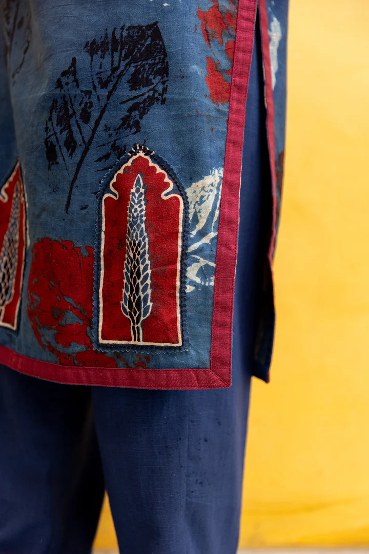 Ajrakh Blue Abstract leaf Print Kurta with Patchwork - Image 5